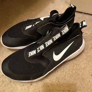 Boys Nike flex runner shoes